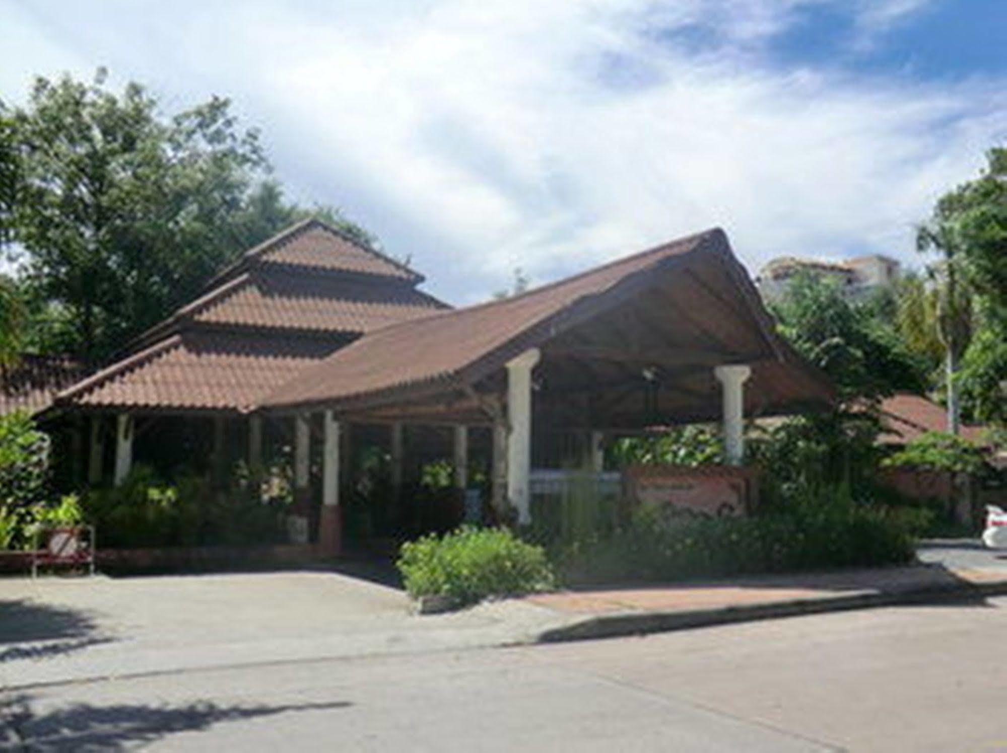Loma Resort & Spa Pattaya Exterior photo